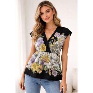 B Wear Byer California Woman's Floral Satin Look Blouse Medium Empire Waist